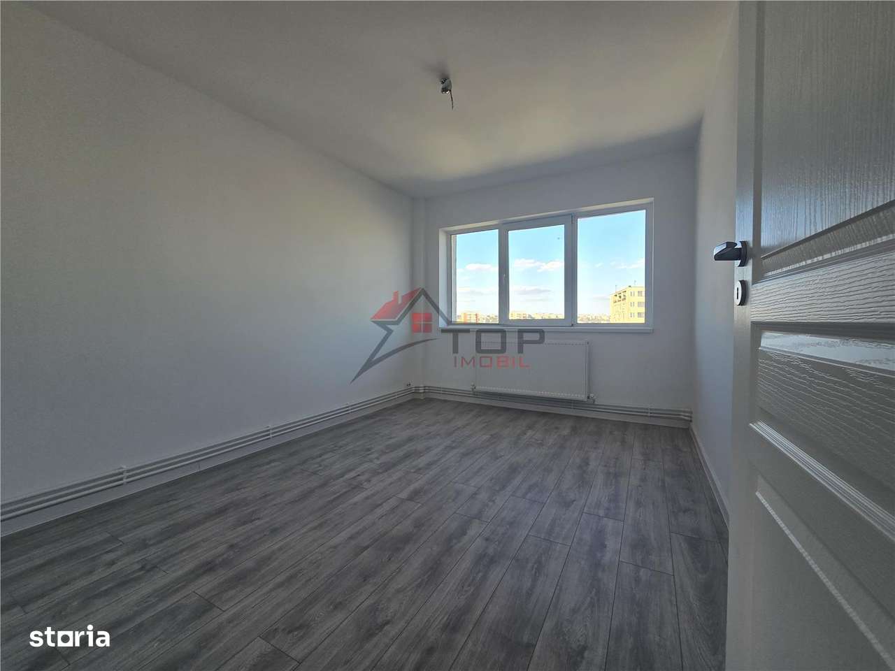 Podu Ros - pod Nicolina , 2 camere model mare 54mp, renovat, liber - Imagine principală: 3/7