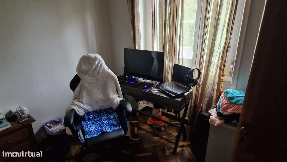 Moradia - Perto da Universidade - Grande imagem: 5/18