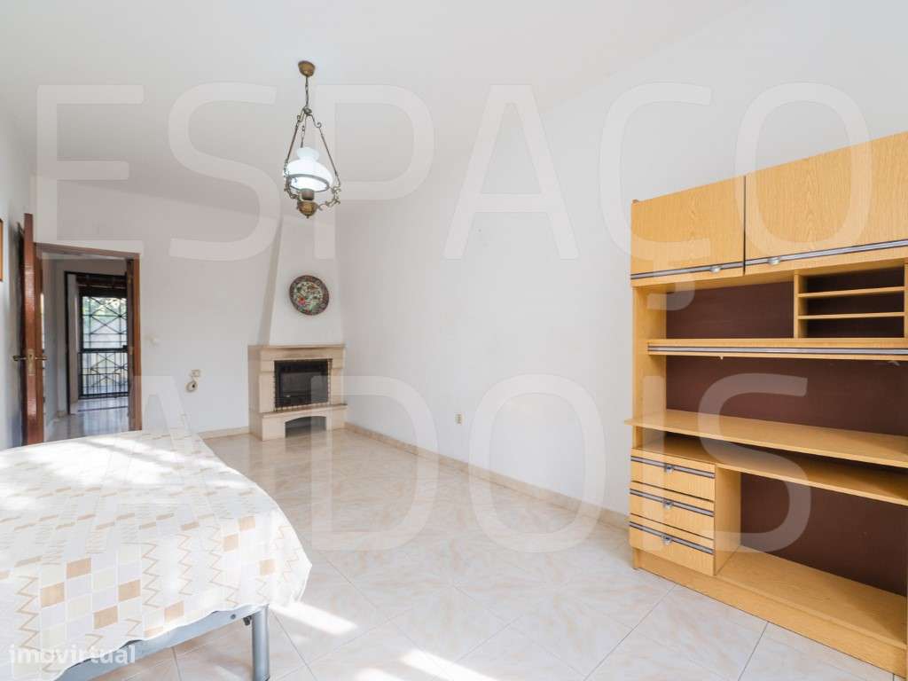 OPORTUNIDADE ÚNICA! Ótima qualidade de construção. Muito soalheira ...-36