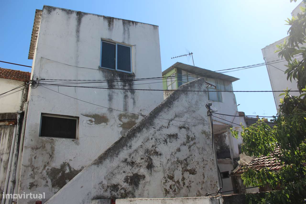 Prédios +Anexos Vende-se Baixa da Banheira ao Pé CGD-5