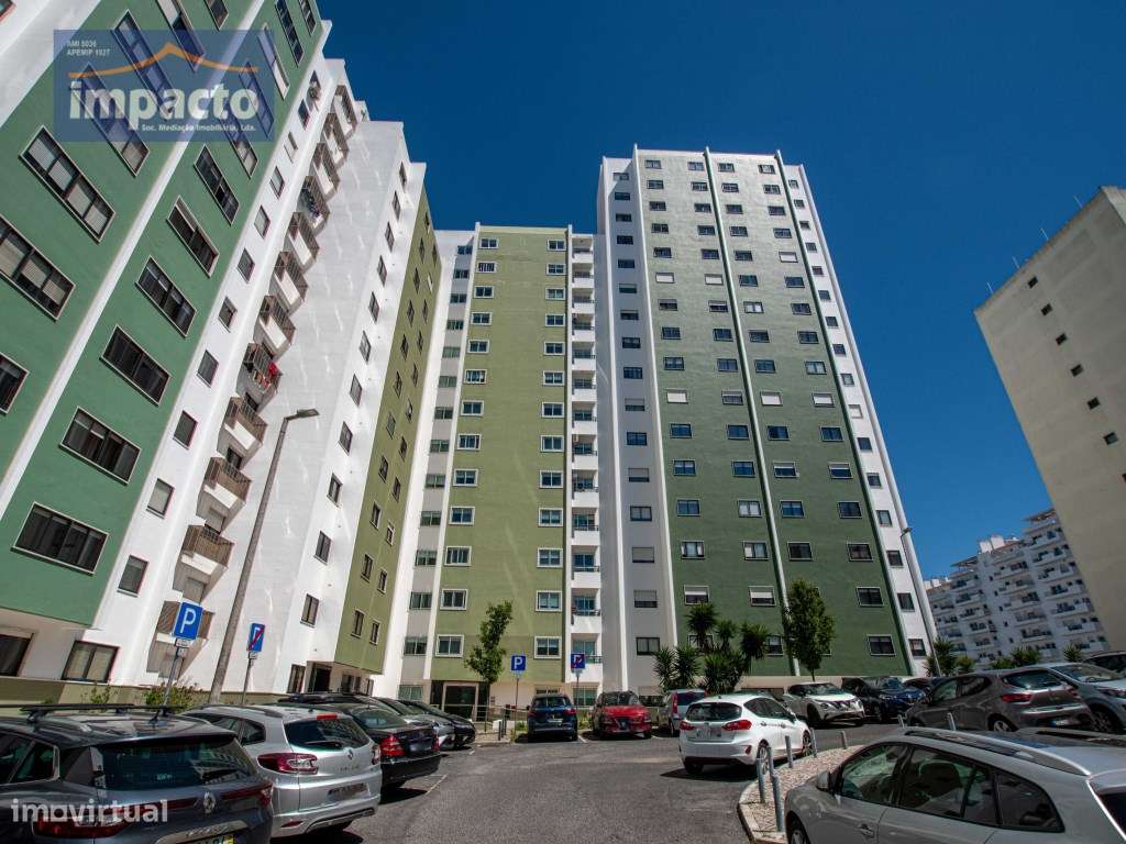 T3, Excelente estado de conservação, 2 suites, parqueamento e arrec...-11