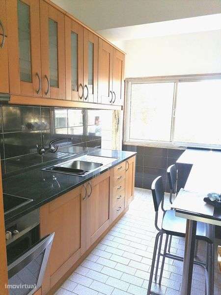 T2 Monte Abraão junto CTT - Grande imagem: 2/6