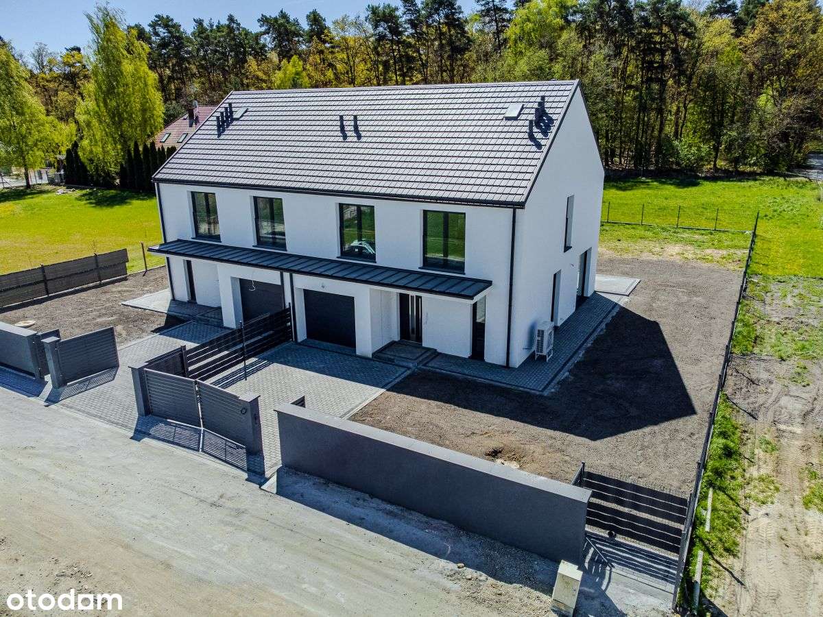 Nowoczesny bliźniak przy lesie-1