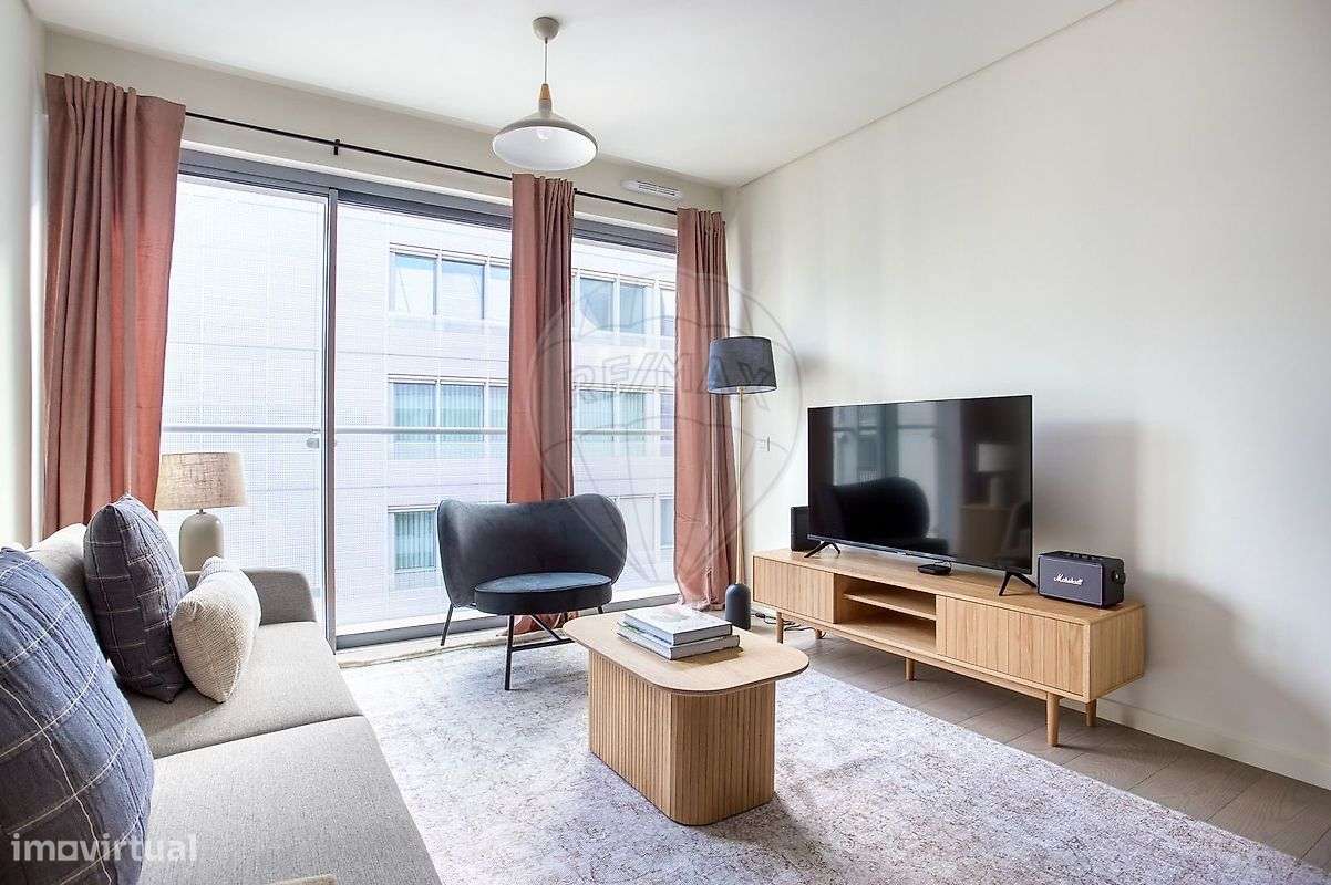 Apartamento T1 para arrendamento - Grande imagem: 2/14