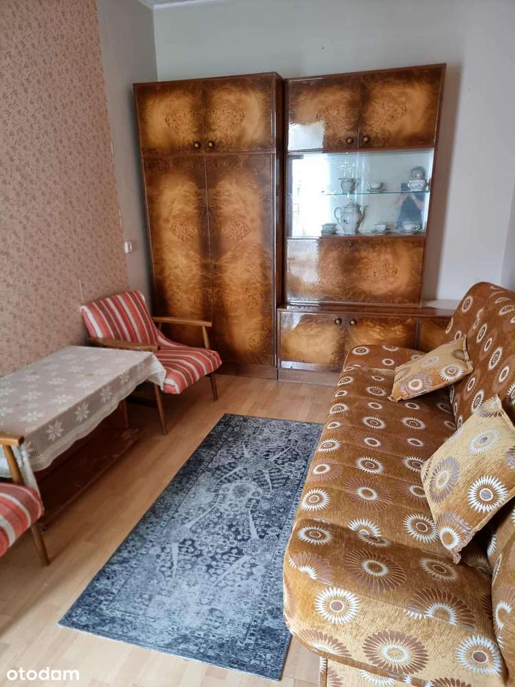 Dwupokojowe mieszkanie z balkonem w centrum - Pełny obrazek: 4/10