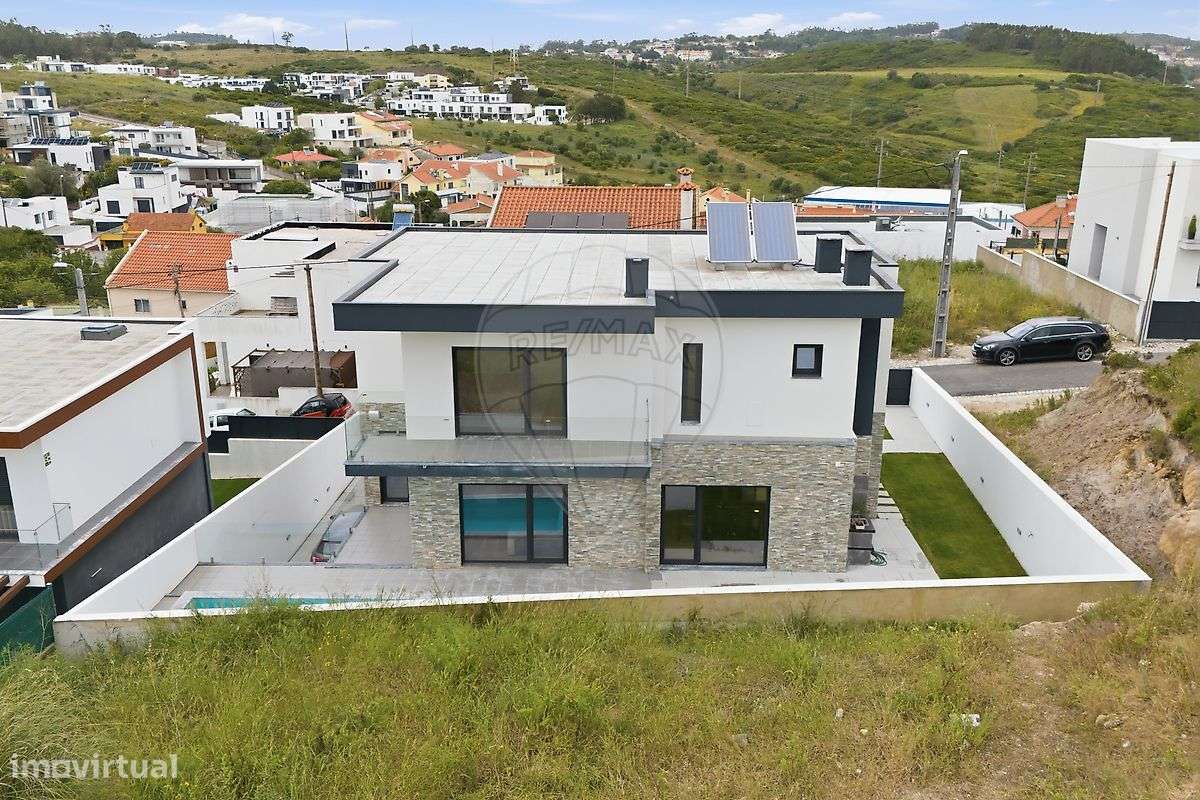 Moradia T4 para venda-45