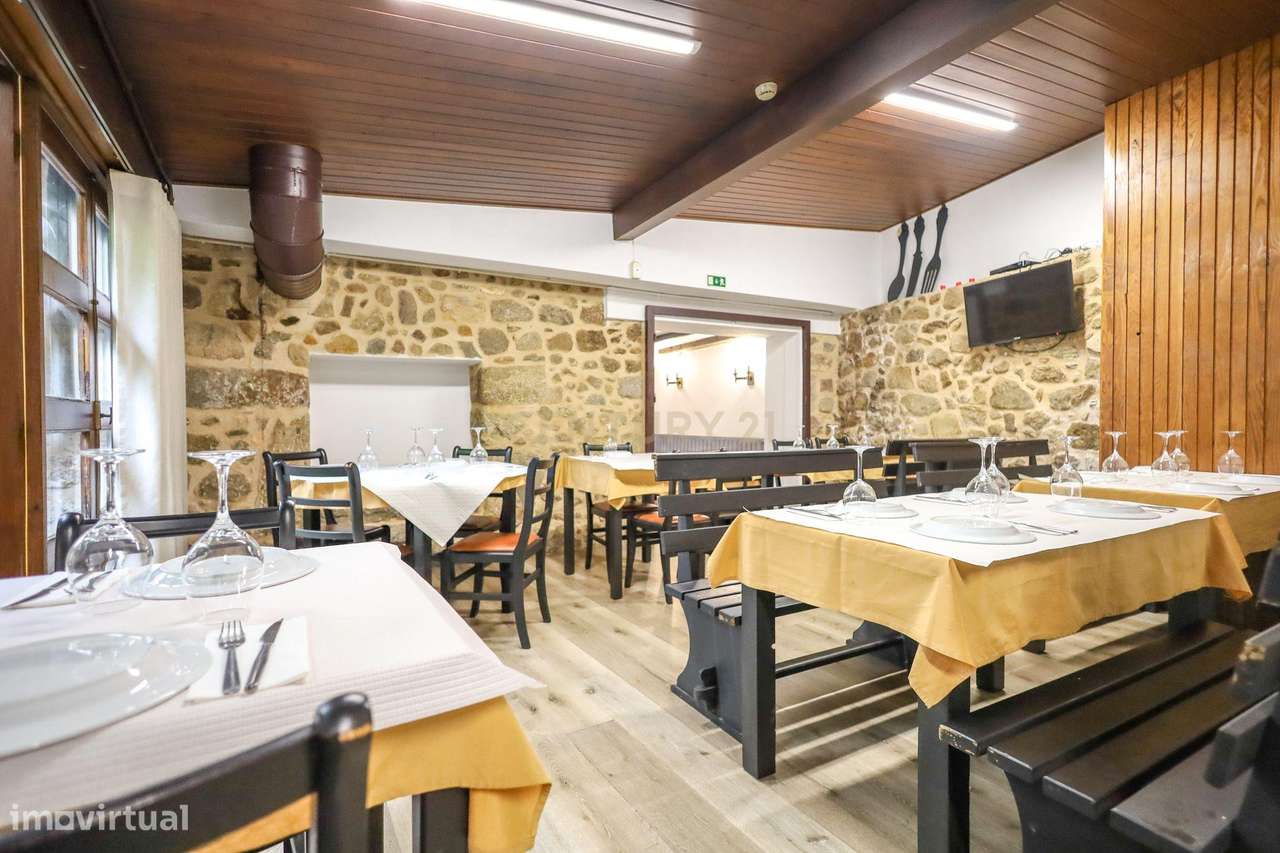 Prédio com 2 pisos em Dume, Braga - Grande imagem: 3/20