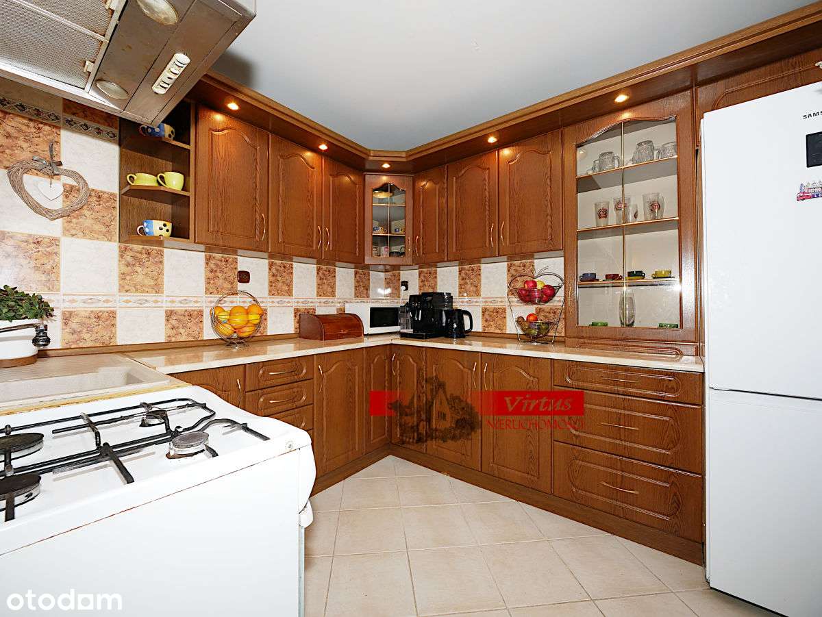 dome przy ścianie lasu-10