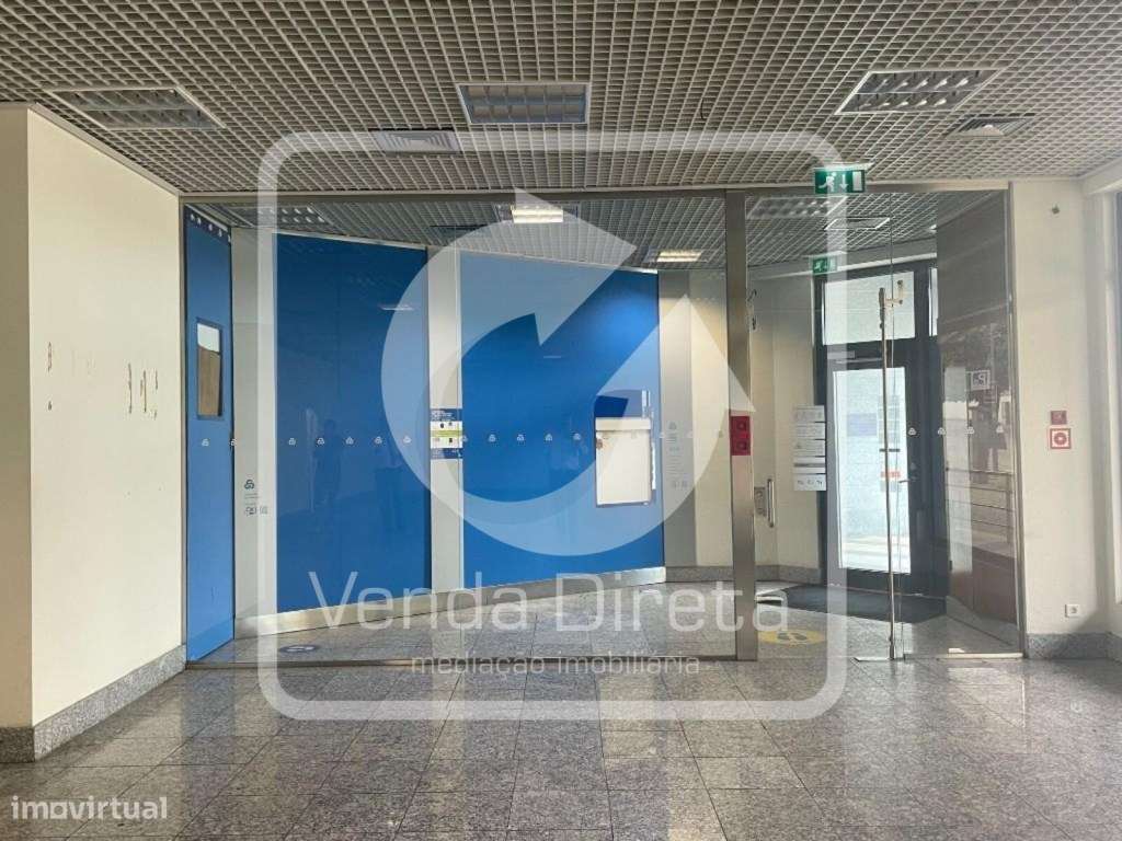 Prédio urbano, destinado a comércio e serviços, em Aguiar da Beira.... - Grande imagem: 4/31