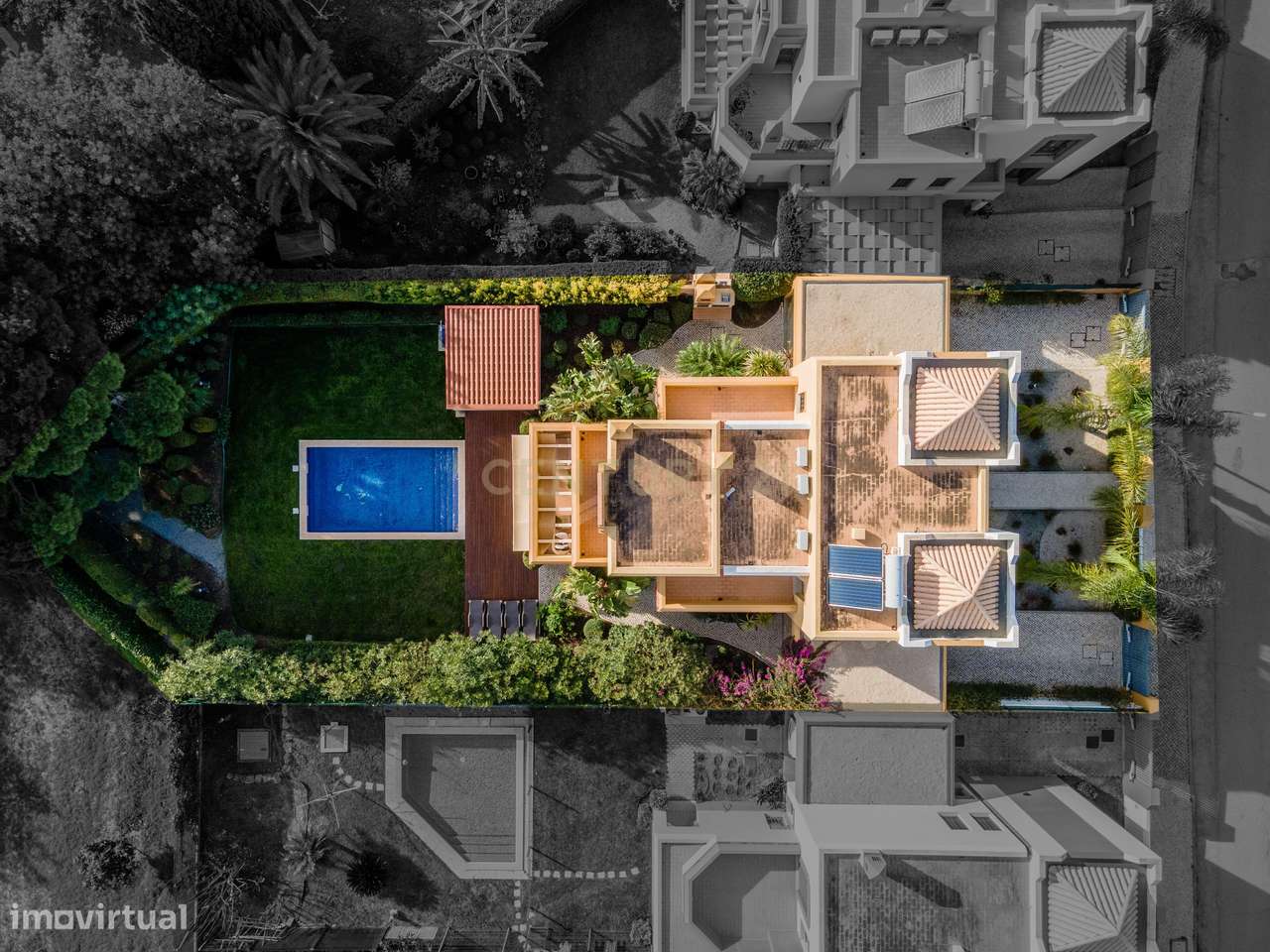 Moradia Unifamiliar de Prestígio | Guia – Albufeira | T4 | Piscina | J-39