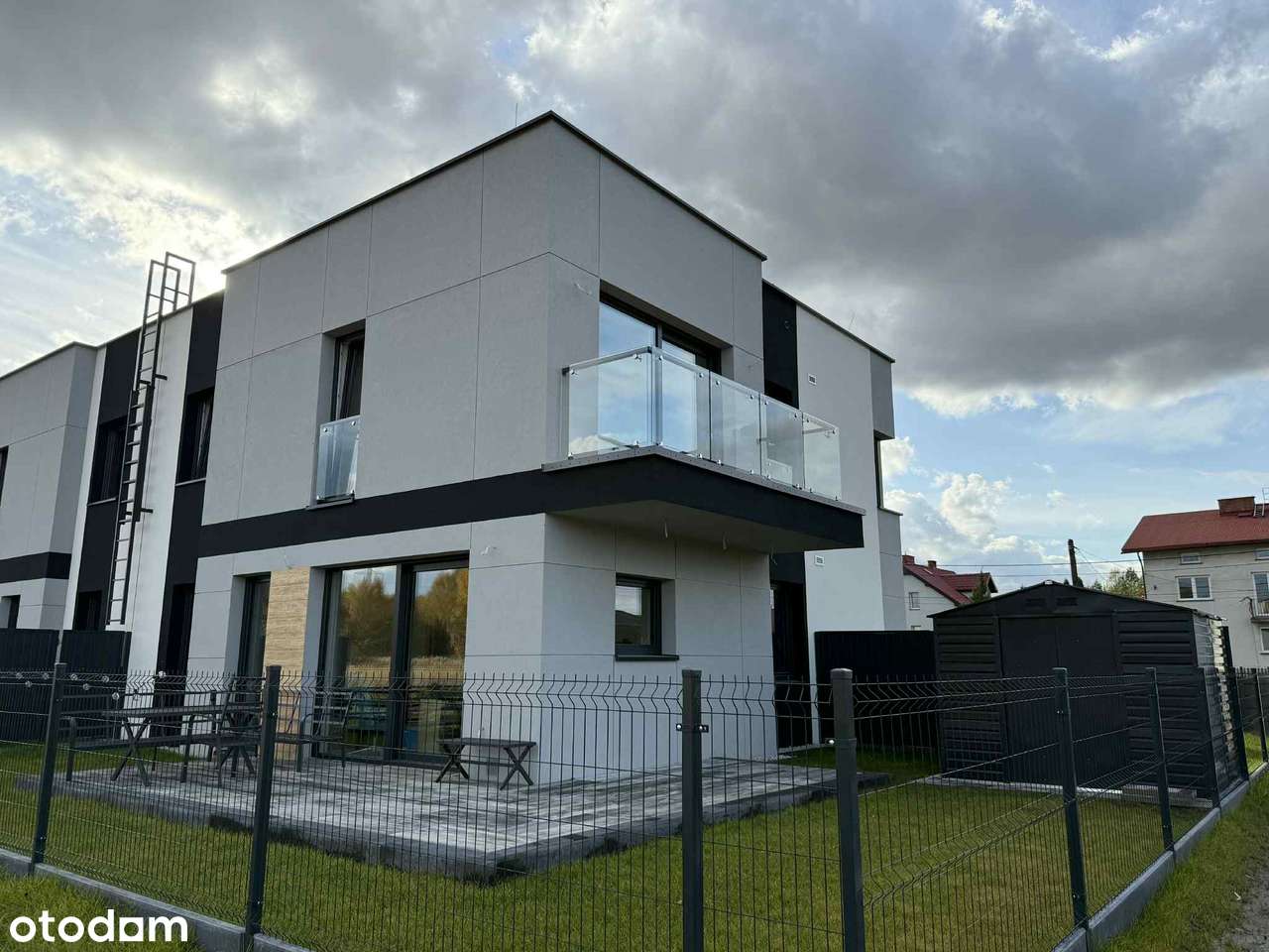 Ostatni apartament z ogródkiem i miejscami parkingowymi - 4 pokoje - Pełny obrazek: 3/14