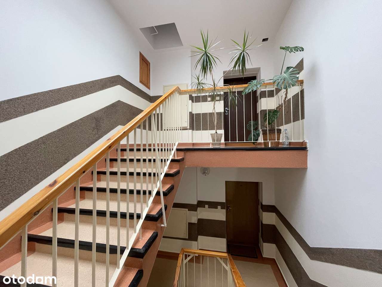 Piękna okolica | 86.6m2 | ogrodzony blok przy parku | z kominkiem-13