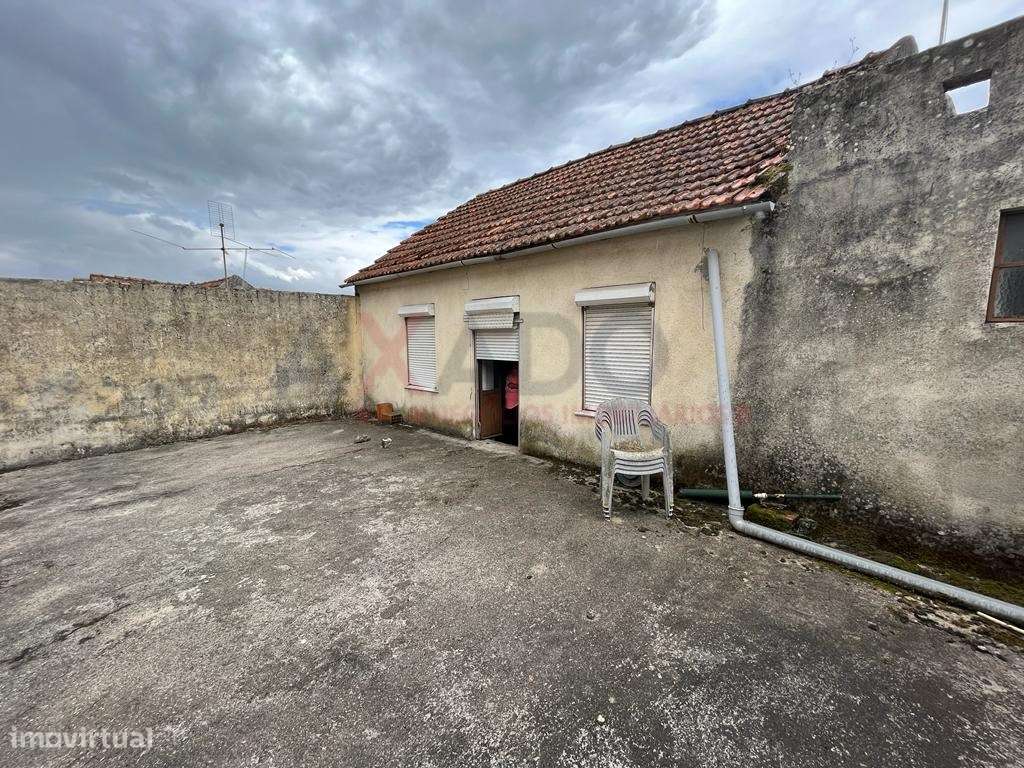 Moradia para renovar na Serra da Estrela-10