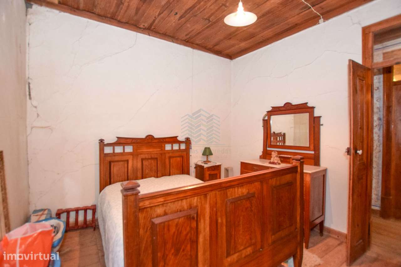 Moradia T7 com Garagem e Armazém - Alcorochel - Torres Novas-20