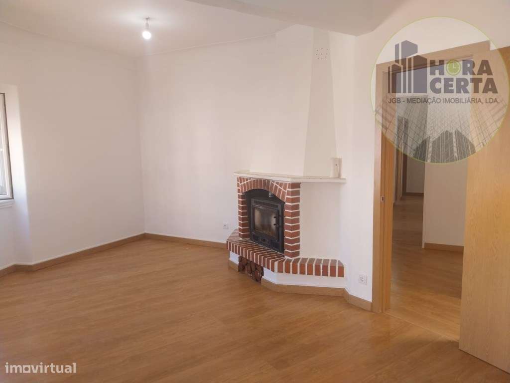Apartamento T4 nas Mercês!-6