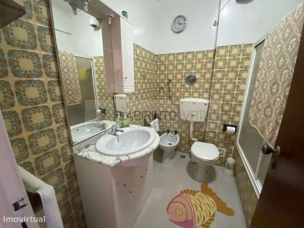 Vende-se T2 com arrecadação na Codivel, perto metro de Odivelas.-13