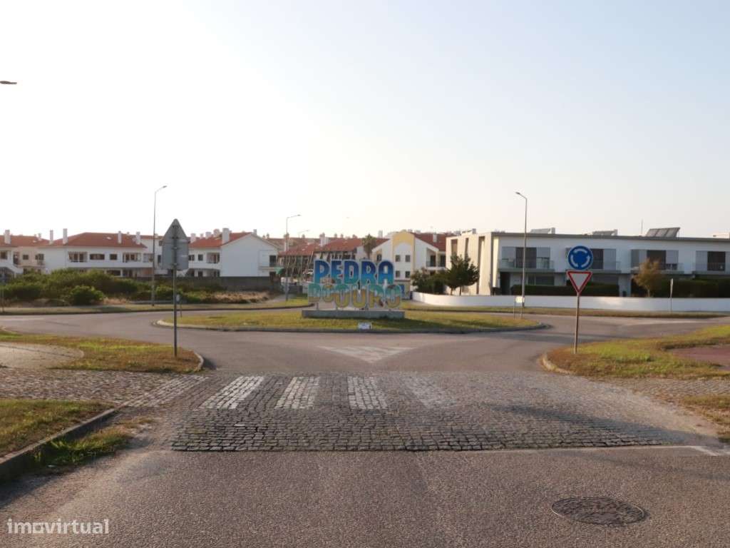 Apartamento T1+2 Duplex, em condomínio fechado, a 2 minutos da praia-37