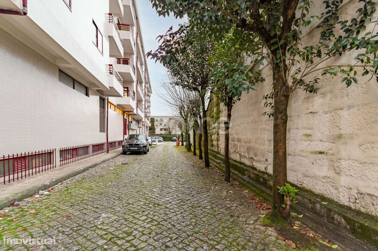 T1+1 Acolhedor com Varanda, na Senhora da Hora - Grande imagem: 4/28