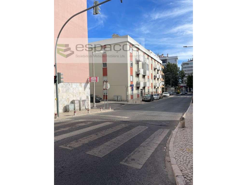 Loja no centro da Bobadela - Grande imagem: 4/5