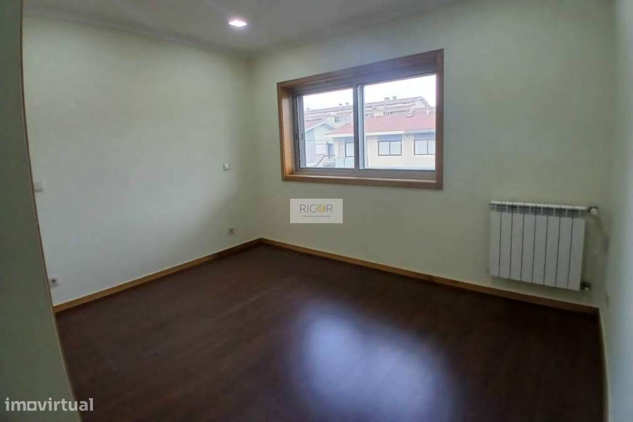 Moradia Geminada T4 Venda em Cidade da Maia,Maia-19