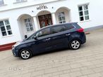 Kia Carens 1.7 CRDi XL 7os - 19