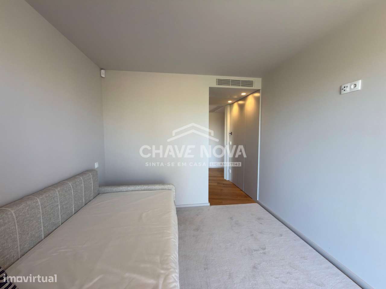 Apartamento T3 São Félix da Marinha Vista Mar Garagem Box 2 Carros-15