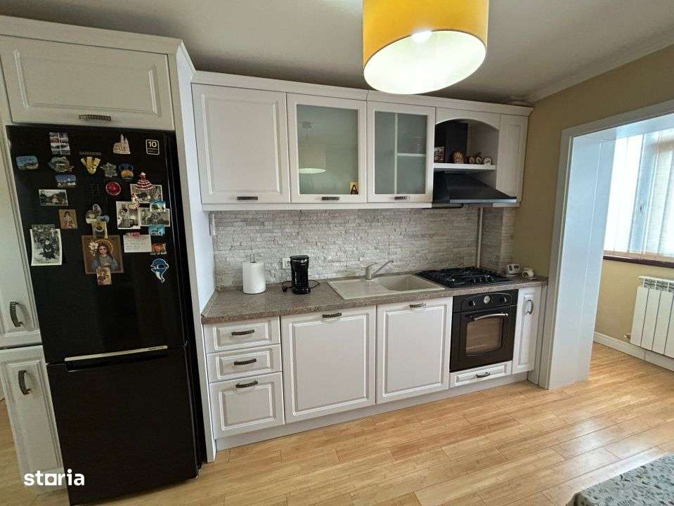 - Apartament La Cheie, 2 camere Radu Negru, mobilat utilat, etaj 3.-8