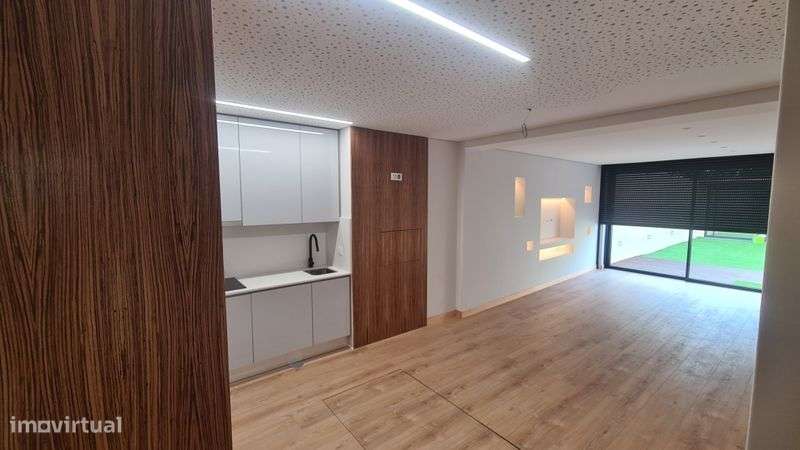 Apartamento tipo moradia T1+1 jardim +garagem - Grande imagem: 4/12