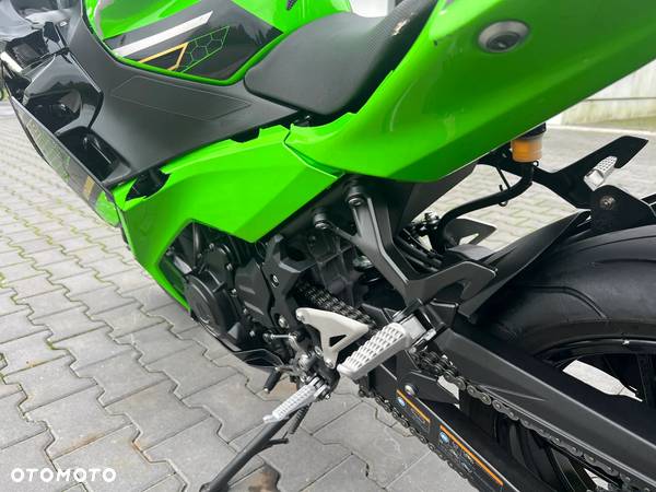 Kawasaki Ninja 400 - 19