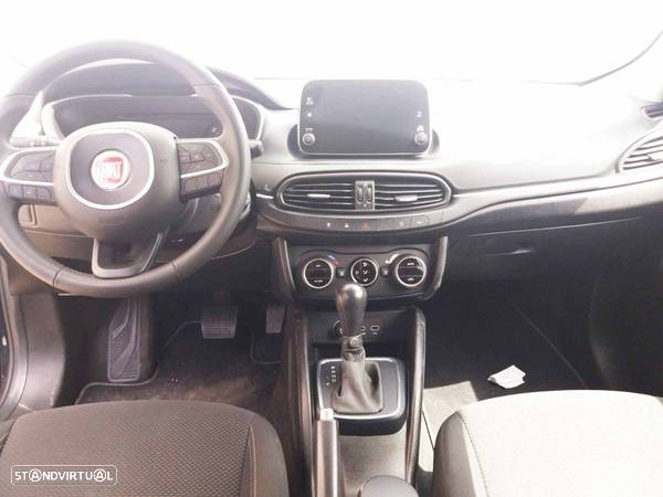 Fiat Tipo Station Wagon 1.6 M-Jet Lounge DCT - 4