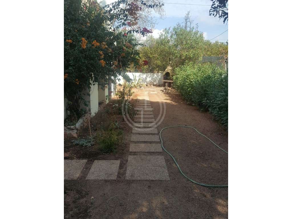 Oportunidade de Investimento | Moradia T3 com Piscina em Almancil-12