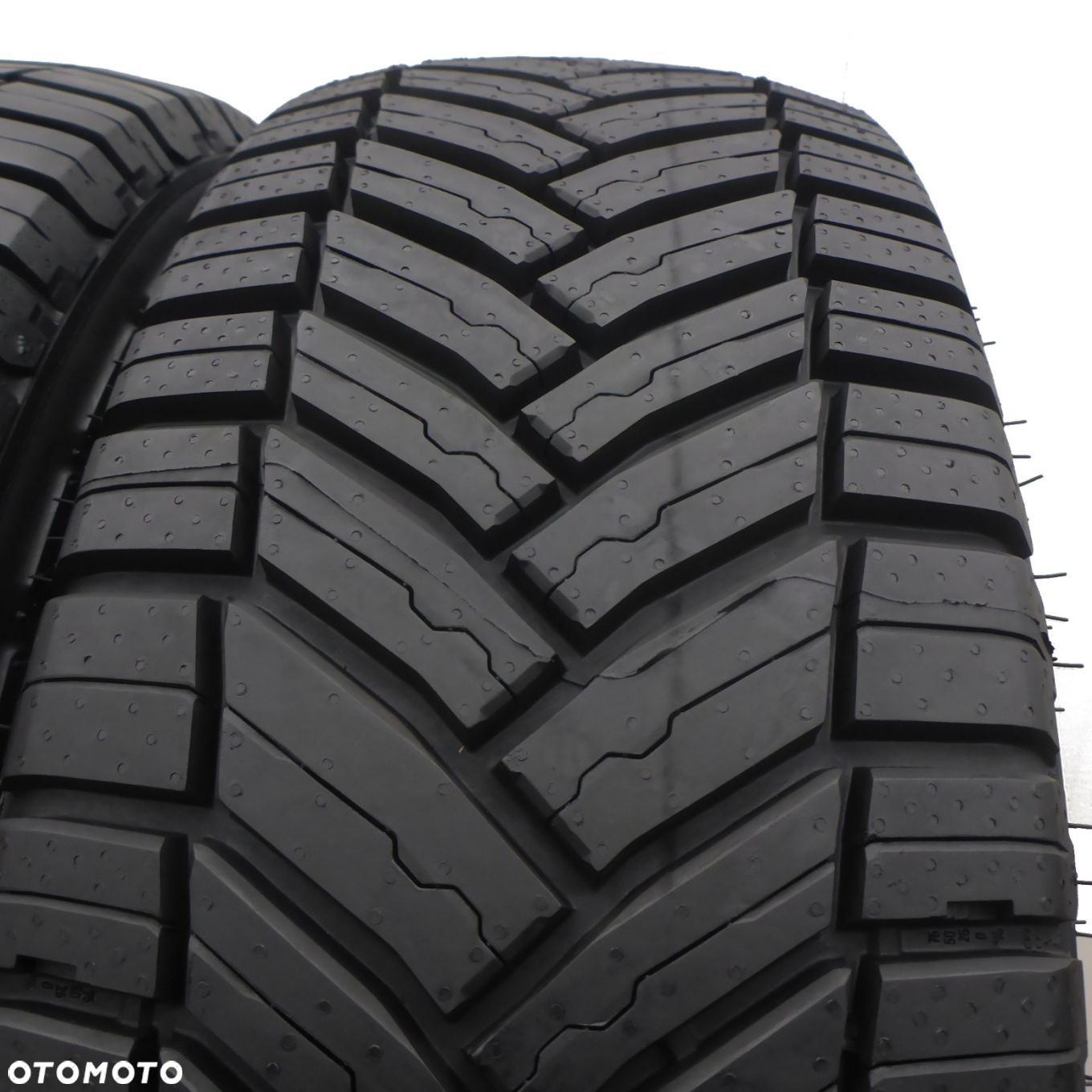 2 x MICHELIN 215/60 R17 C 109/107T Agilis CrossClimate 2020/23 Wielosezon 7.2-8mm - 3