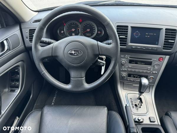 Subaru Outback - 16