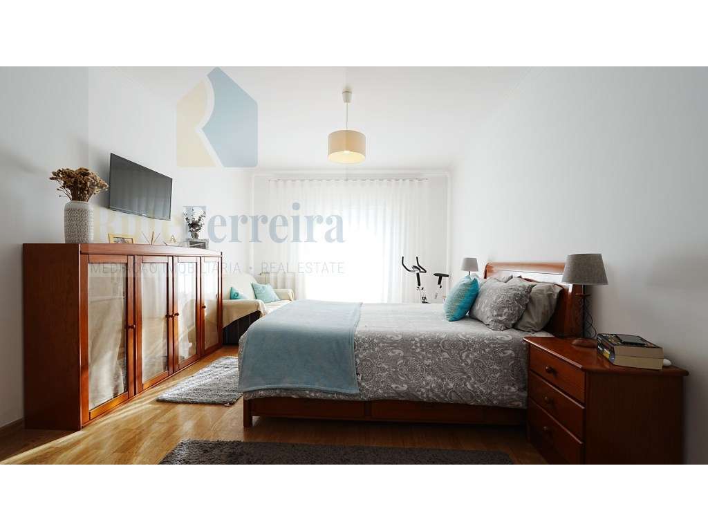 Já viu a área deste apartamento T3 com terraço- Mafra !!-22