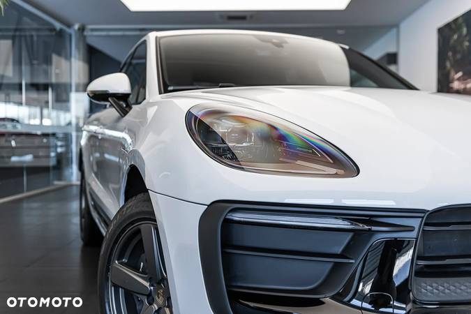 Porsche Macan Standard - 24