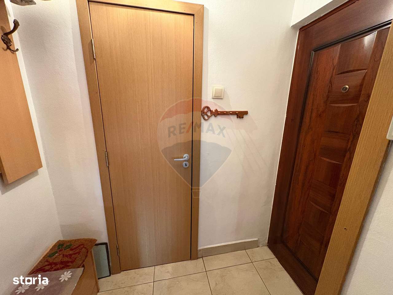 Apartament spațios cu 4 camere, vedere spectaculoasă, intrare Racadau-4