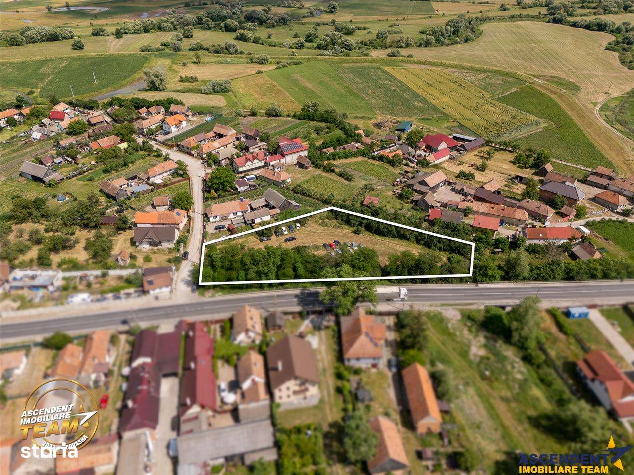 FILM! Teren intravilan 3.380 mp, in vecinatatea DN11,Santionlunca,Cova - Imagine principală: 5/10