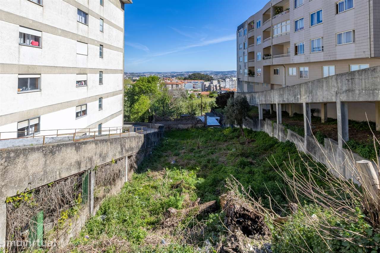 Terreno para construção em Oliveira do Douro, Gaia-9