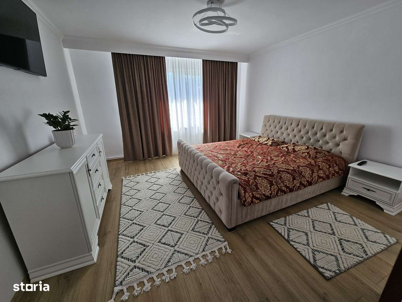 De vanzare casa situata in Ipotesti-11