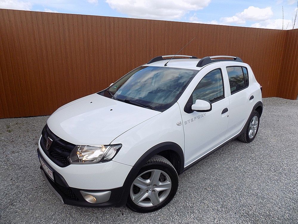 Dacia Sandero II 0.9 TCe Laureate 2014