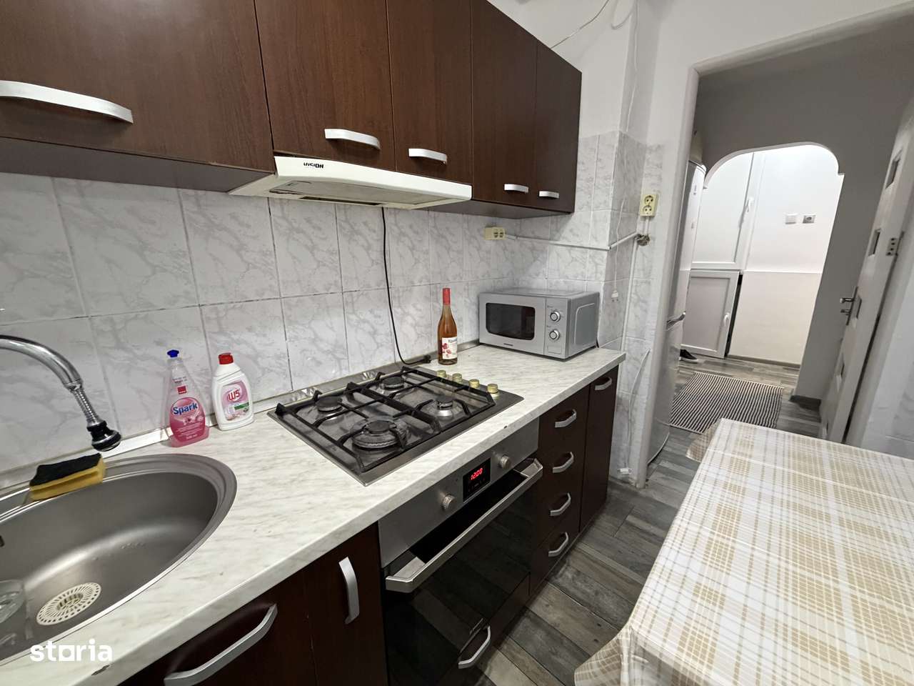 Garsoniera Mioveni, Robea, mobilata si utilata, renovata-7