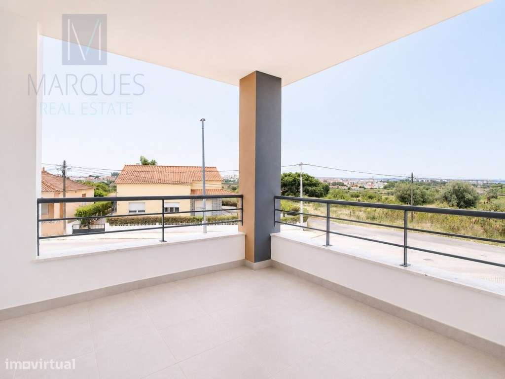 Apartamento T3 em Condomínio Privado com Terraços, Arrecadação e Es...-15