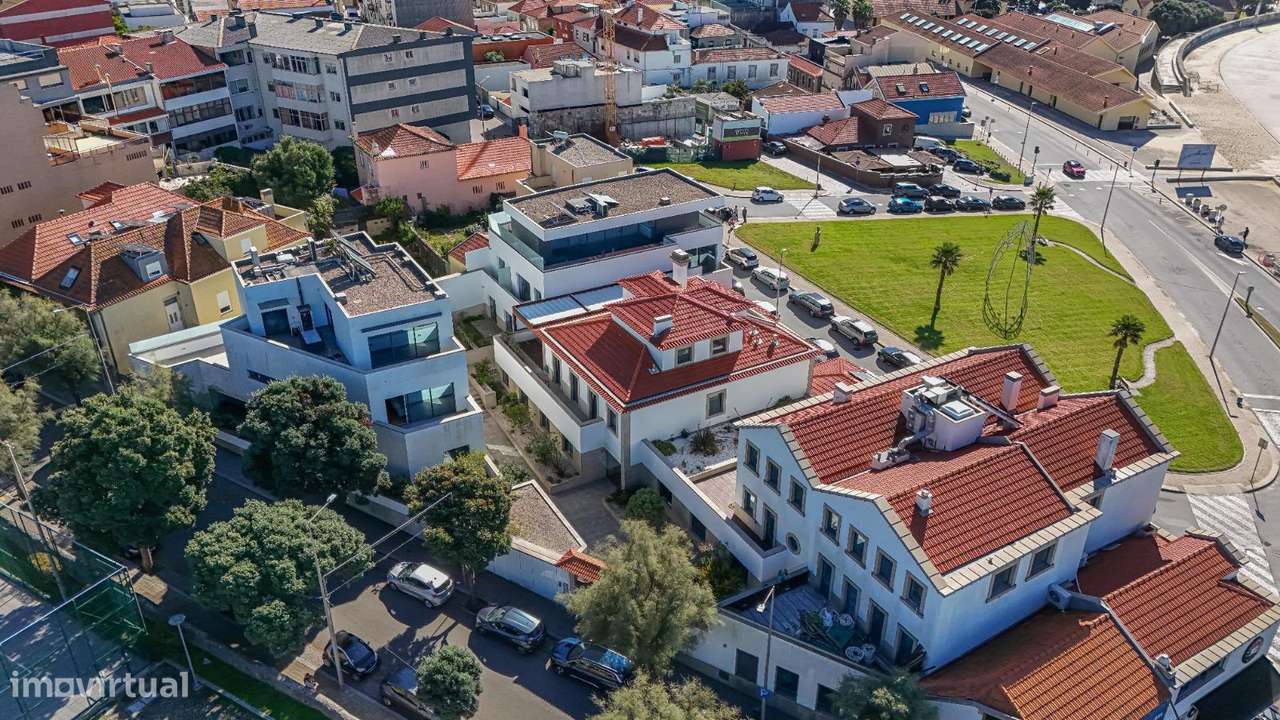 Moradia T3, em Leça da Palmeira na 1ª Linha de Mar-33