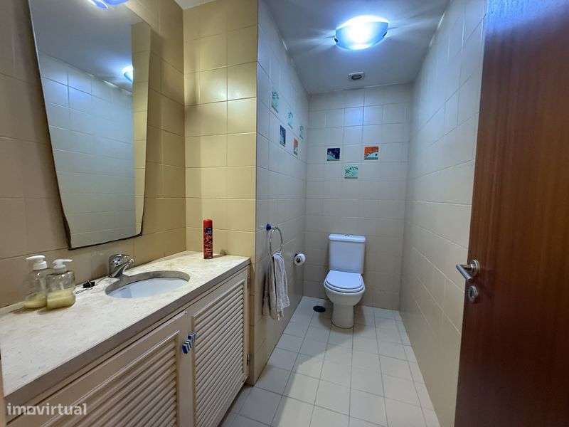 Vende-se T4 na Urbanização Encosta do Douro - Grande imagem: 4/10