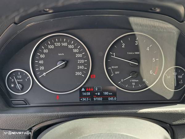 BMW 318 d Advantage - 32