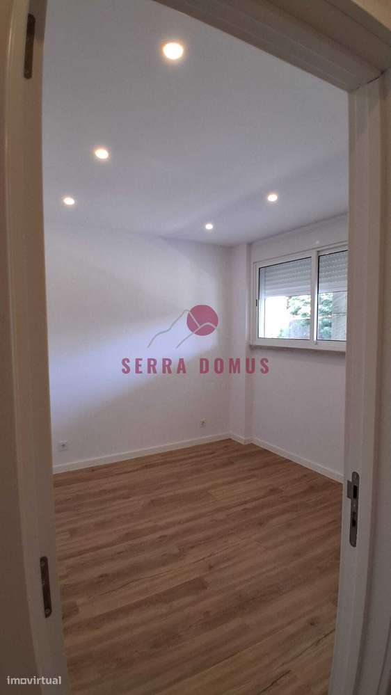 Apartamento T1+1 de 46 m² com logradouro de 20 m² em Sacavém-13