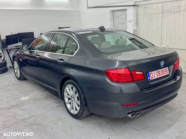 BMW Seria 5 520d Aut. Luxury Line - 3