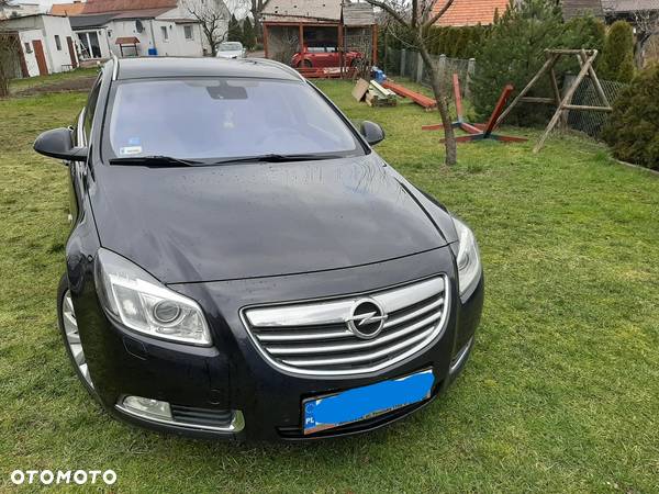 Opel Insignia 2.0 Turbo Sports Tourer 4x4 Automatik - 1