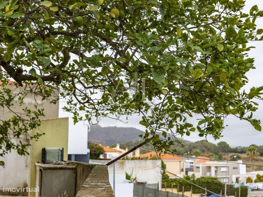Moradia Isolada - Bi Familiar - Amoreiras - Setúbal-38