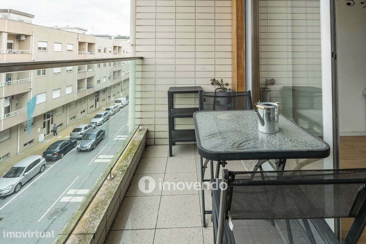 Apartamento T3 com garagem e áreas amplas, em Braga - Grande imagem: 5/35
